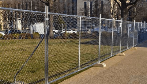 Temporary chain link